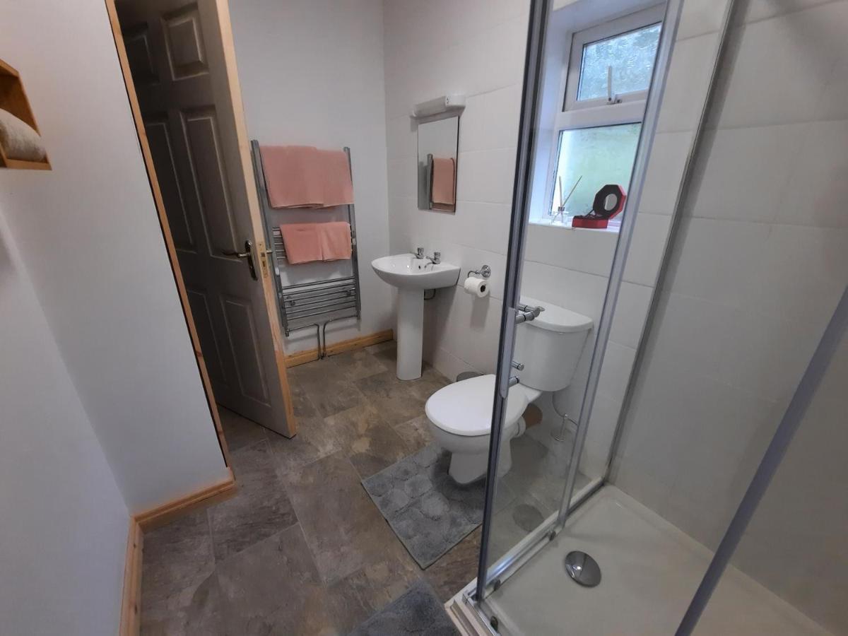 Conneelys Cottage, Connemara, Clifden, H71Y096 Exterior photo